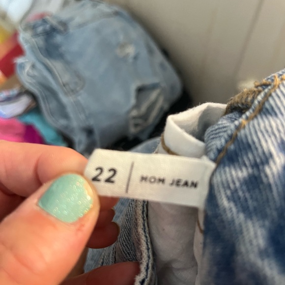 PacSun Mom Jean - Picture 3 of 3